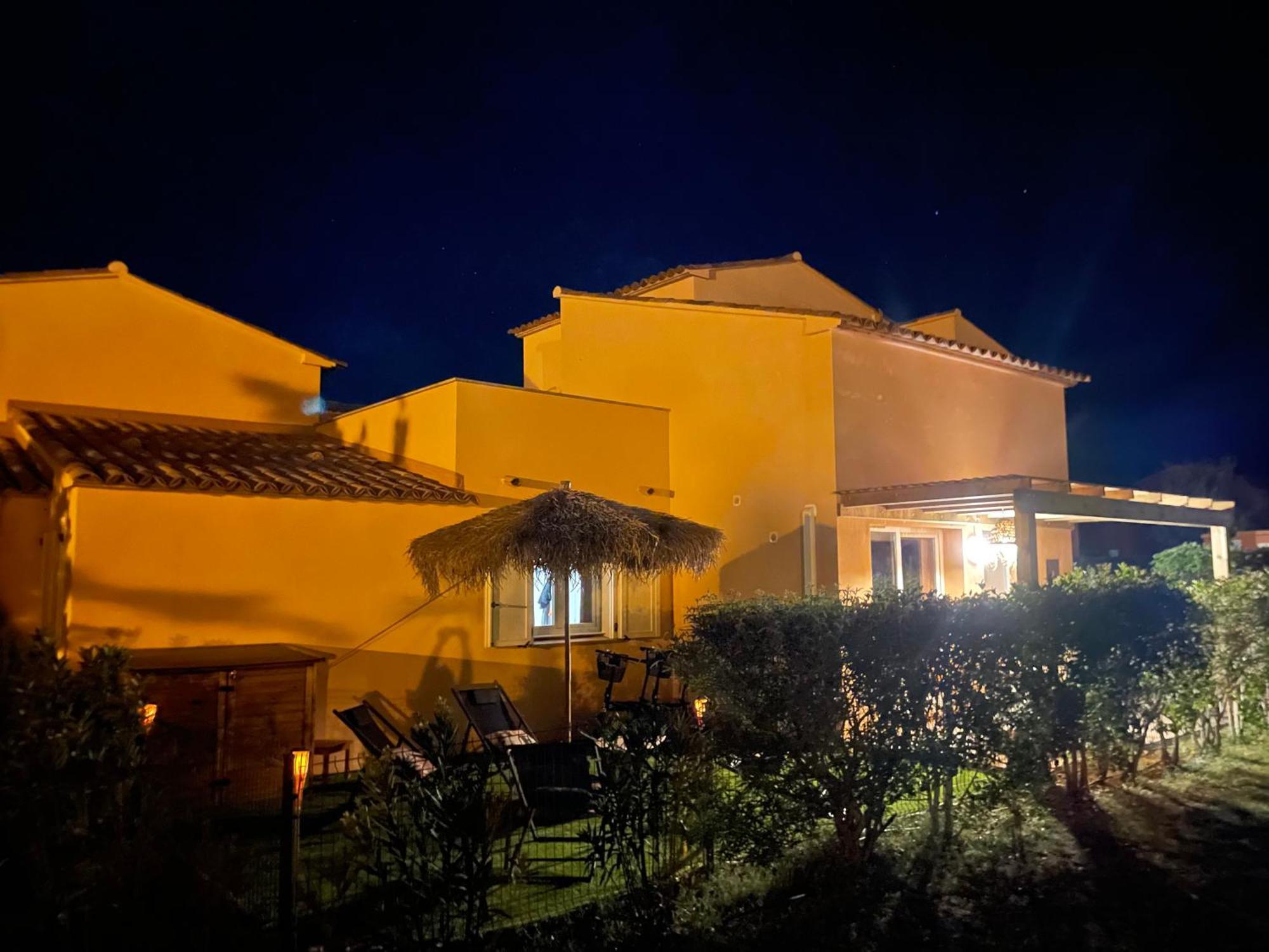 A Casa Di Lo Vila Lecci Exterior foto
